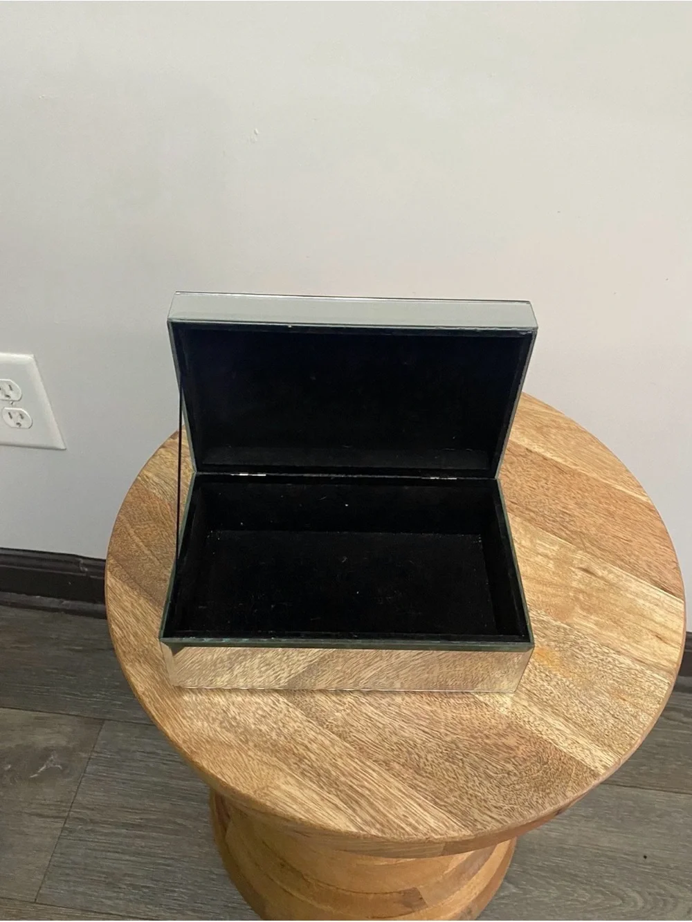 Mirrored 'Shine' Decorative Jewelry Box - Silver